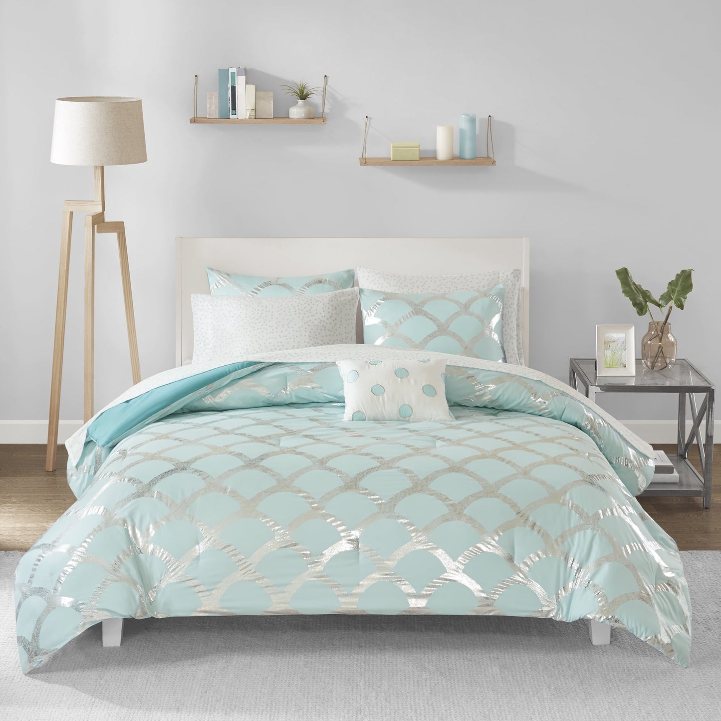 Intelligent Design Lorna Comforter and Sheet Set Aqua Twin